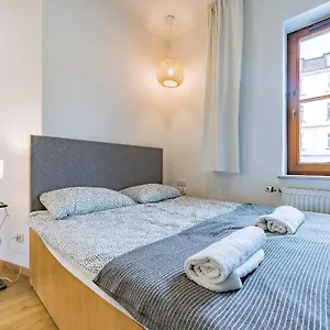 Apartament 27