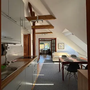  Apartament Na Poddaszu